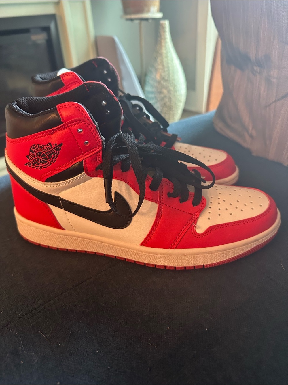 Jordan Low-Top Sneakers in Black, White & Red Accent - Picture 2 of 6
